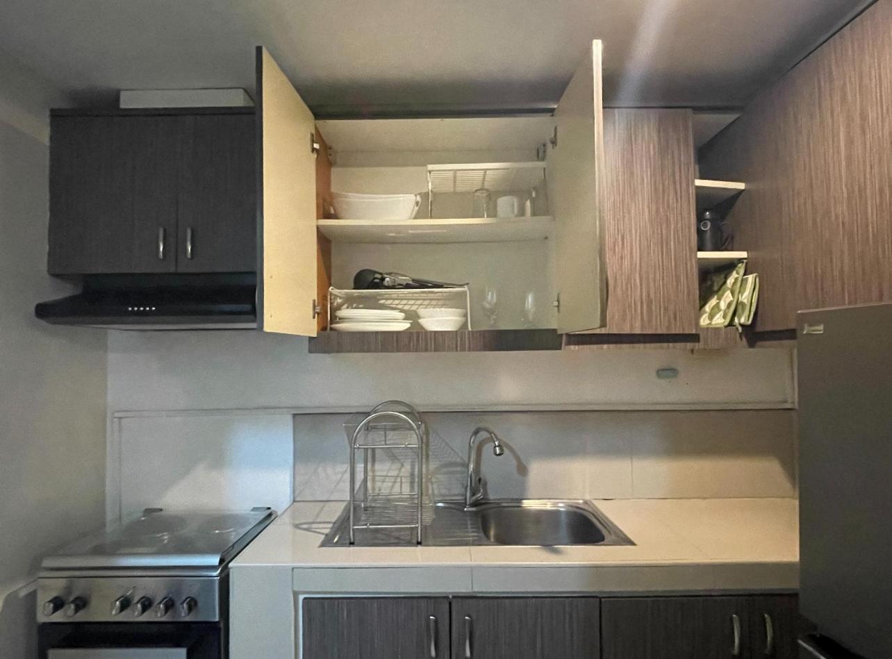 Spacious 1 Bedroom Unit Forbeswood Heights Taguig Exterior foto